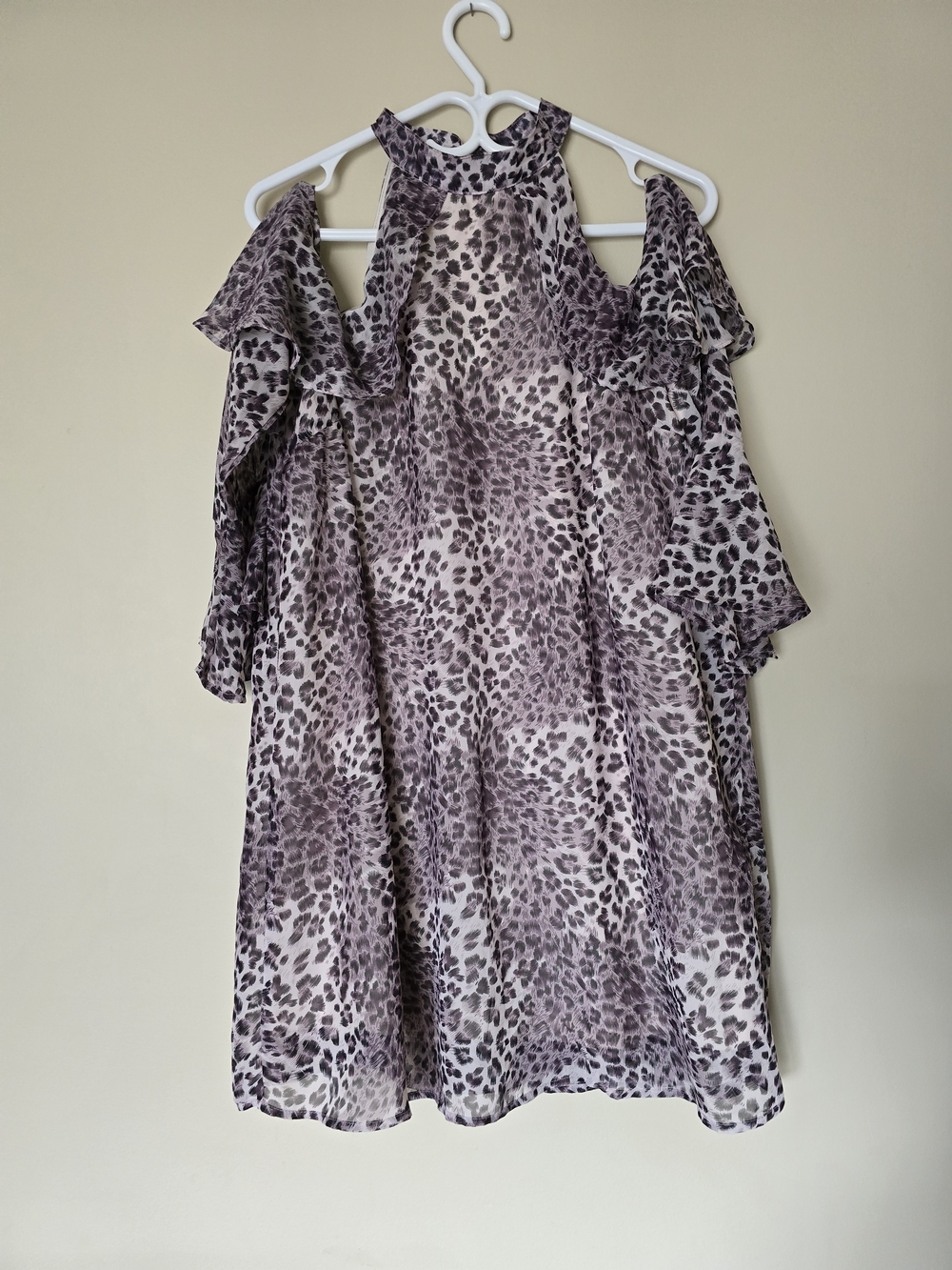 Entro Leopard Dress Cold Shoulder Ruffle Size Medium - Picture 2 of 11